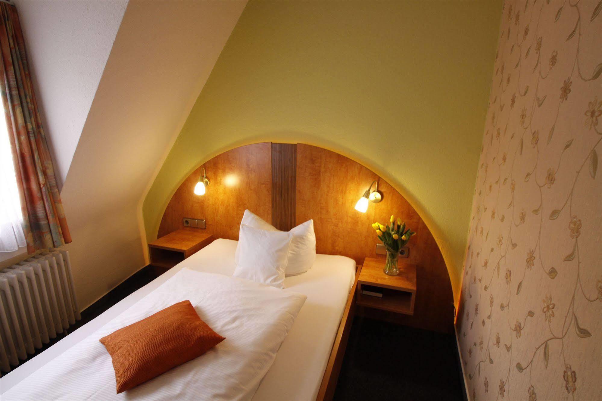 Hotel Barbara ไฟรบวร์กอิมไบรส์เกา ภายนอก รูปภาพ